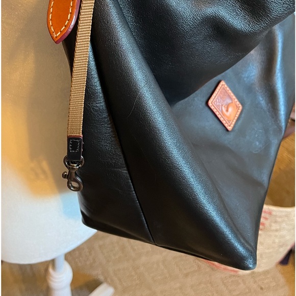 Dooney Burke hobo purse with only faint mark seen in pic. - Picture 5 of 11
